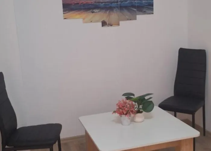 отличен двустаен * Primorszko